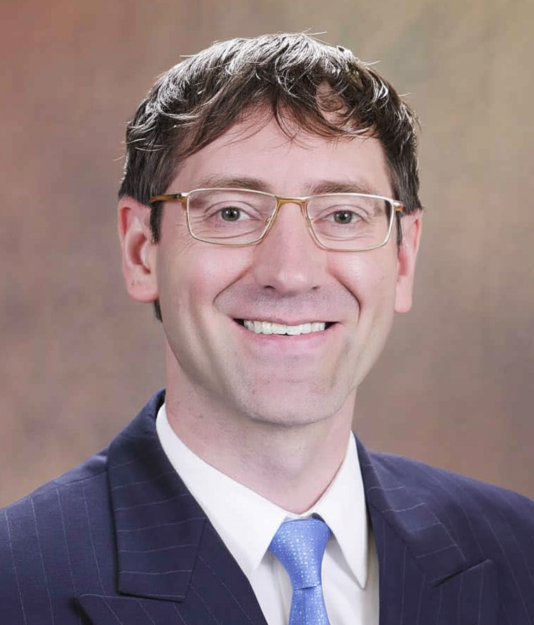 Lucus Bogle headshot